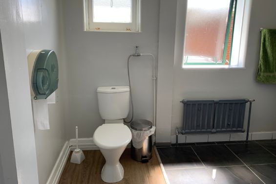 Budget Twin (Share Bathroom) shared bathroom